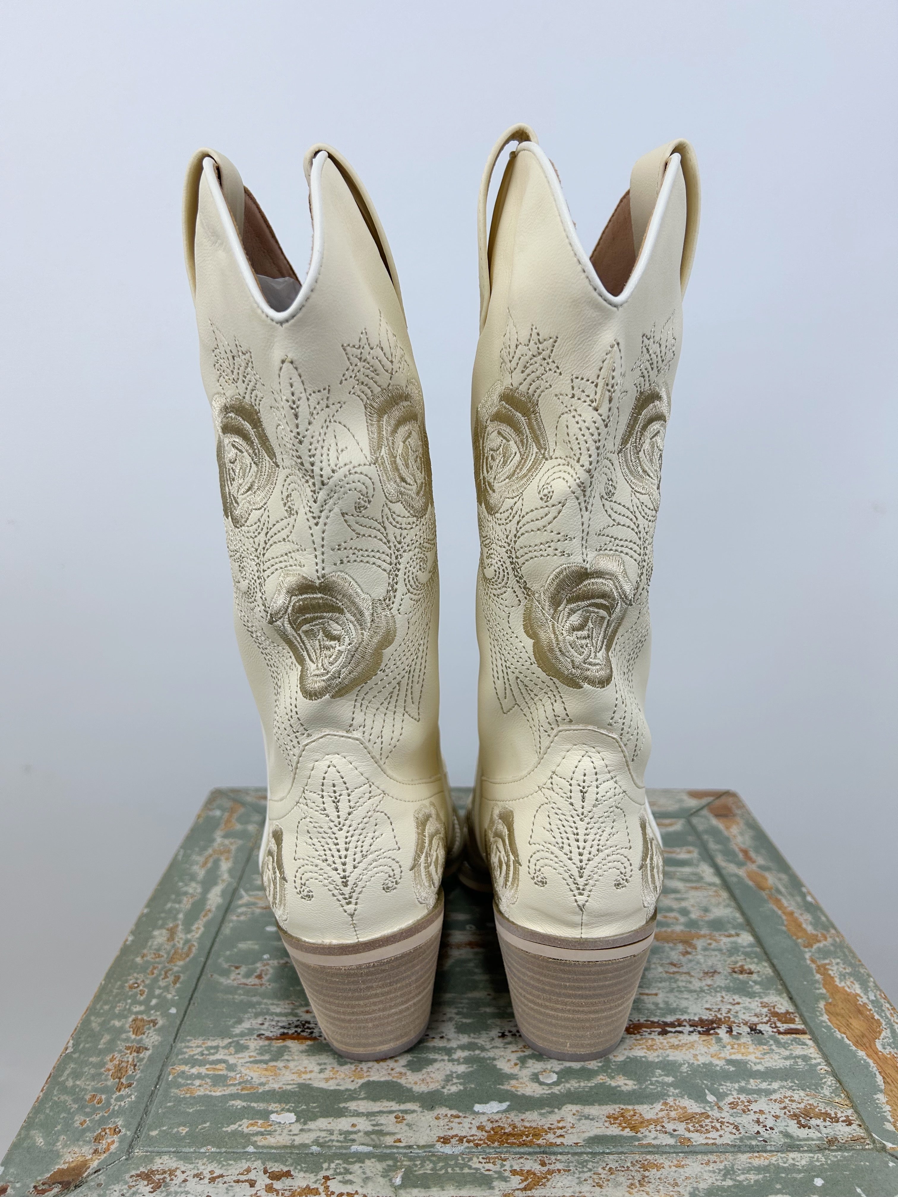 The Lucy Cowgirl boots