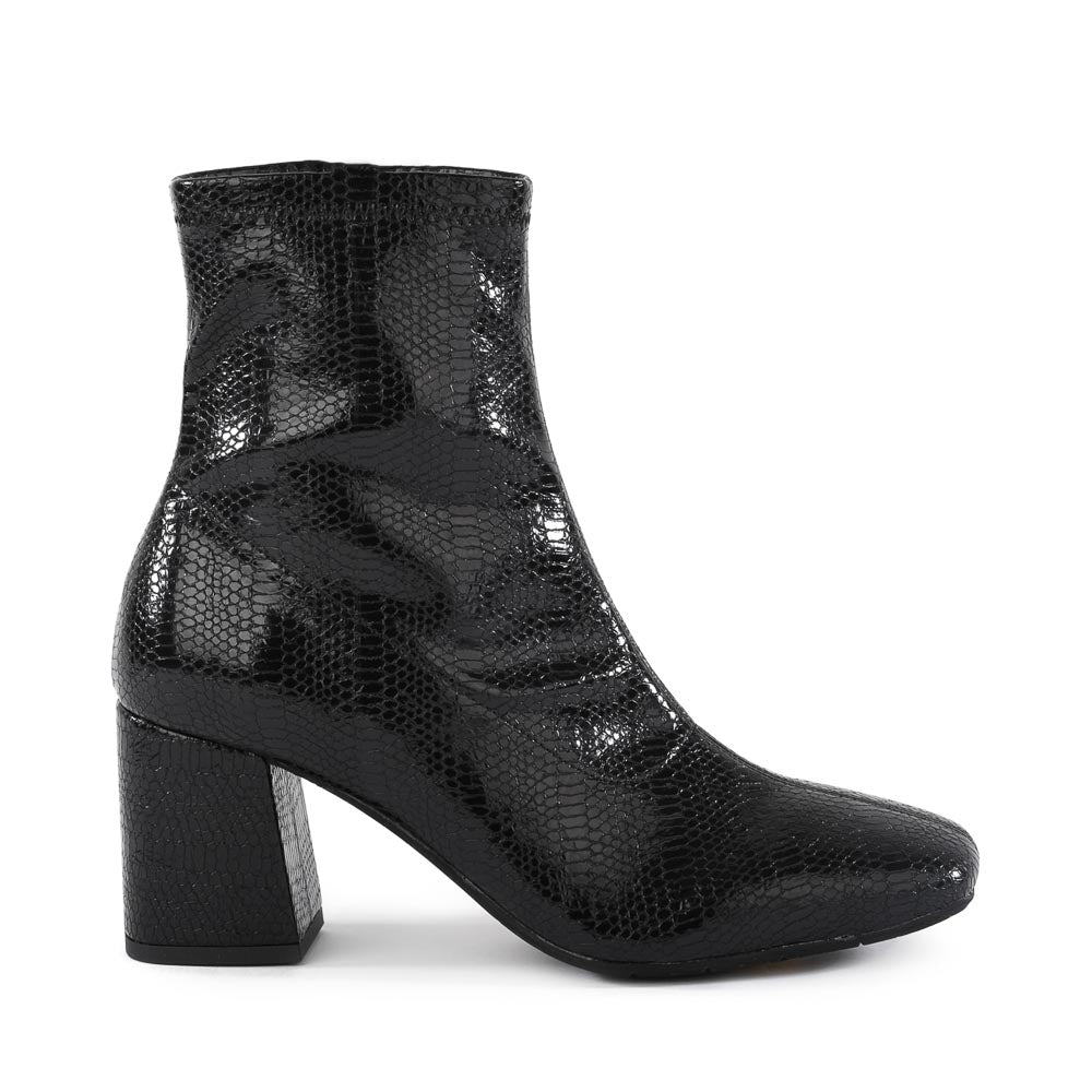 Unforgettable Boot in Black from BC Footwear