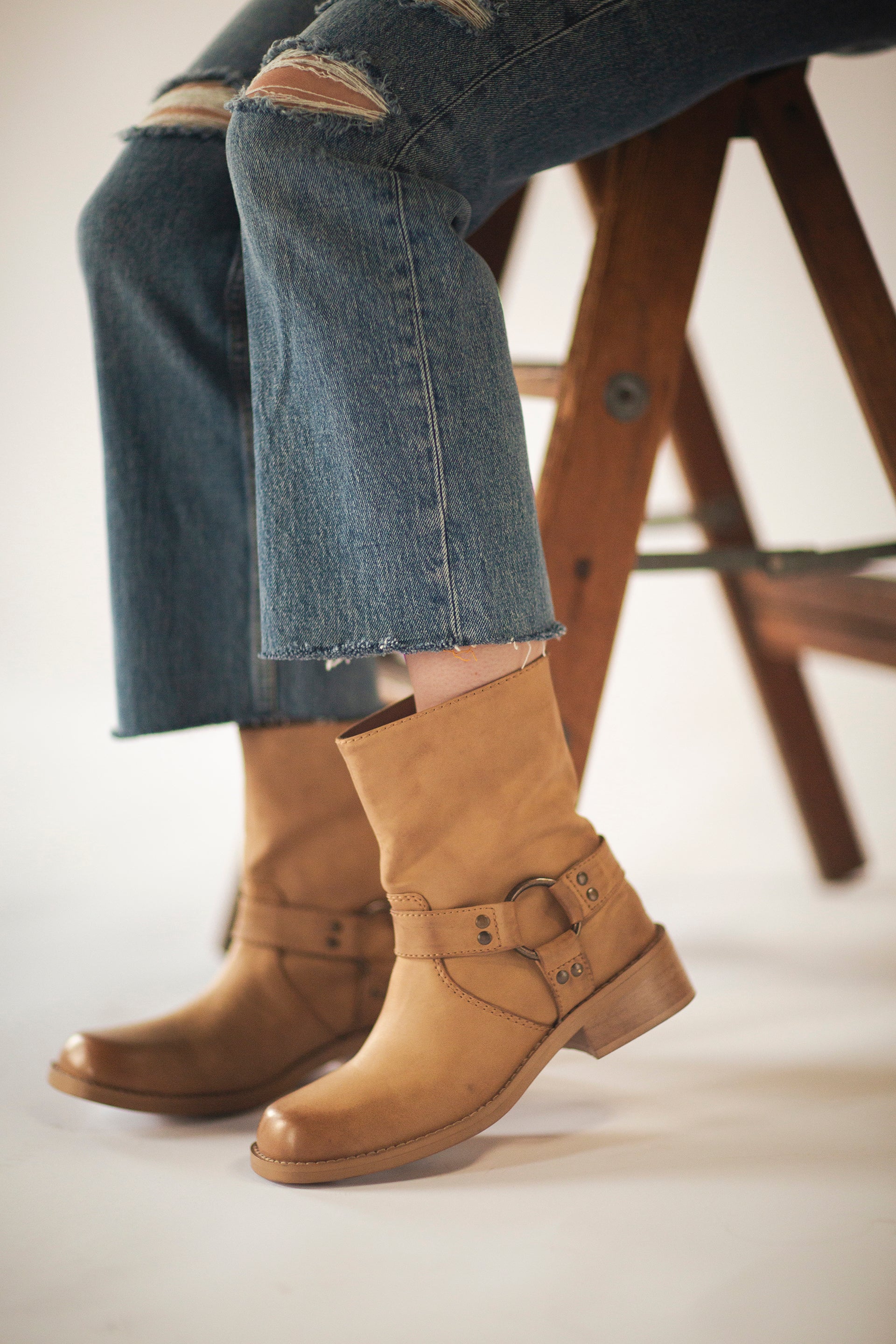 Rise Up Boot in Tan from BC Footwear