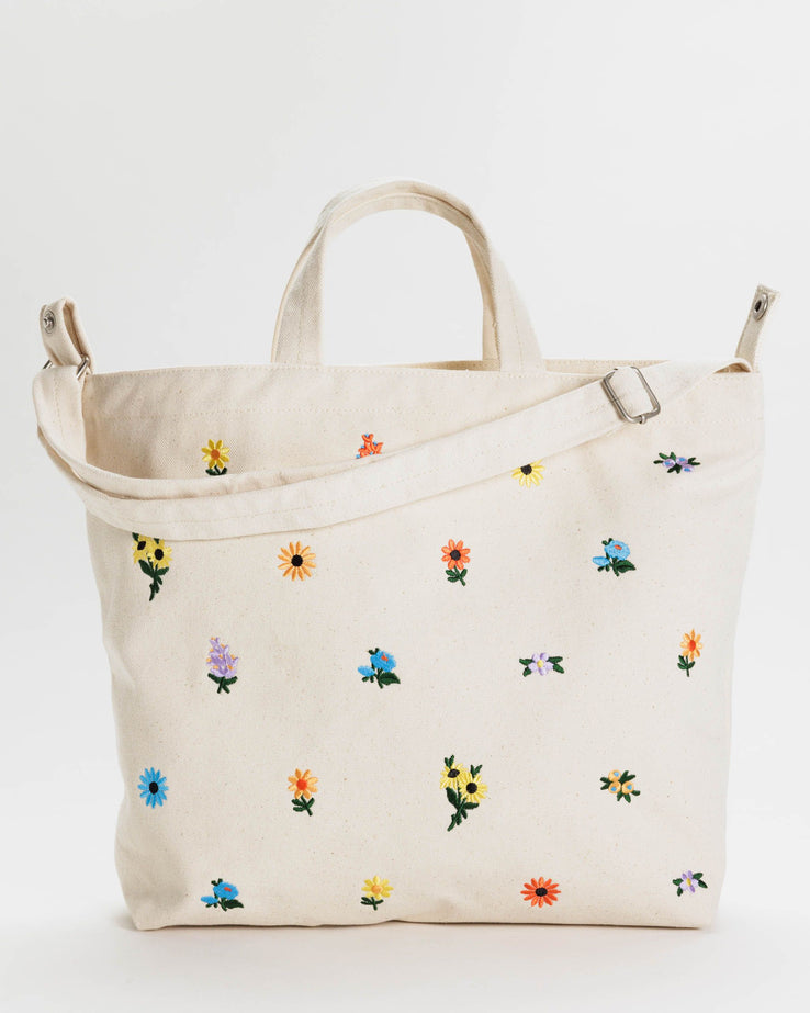 Horizontal Zip Duck Bag in Ditsy Floral from BAGGU