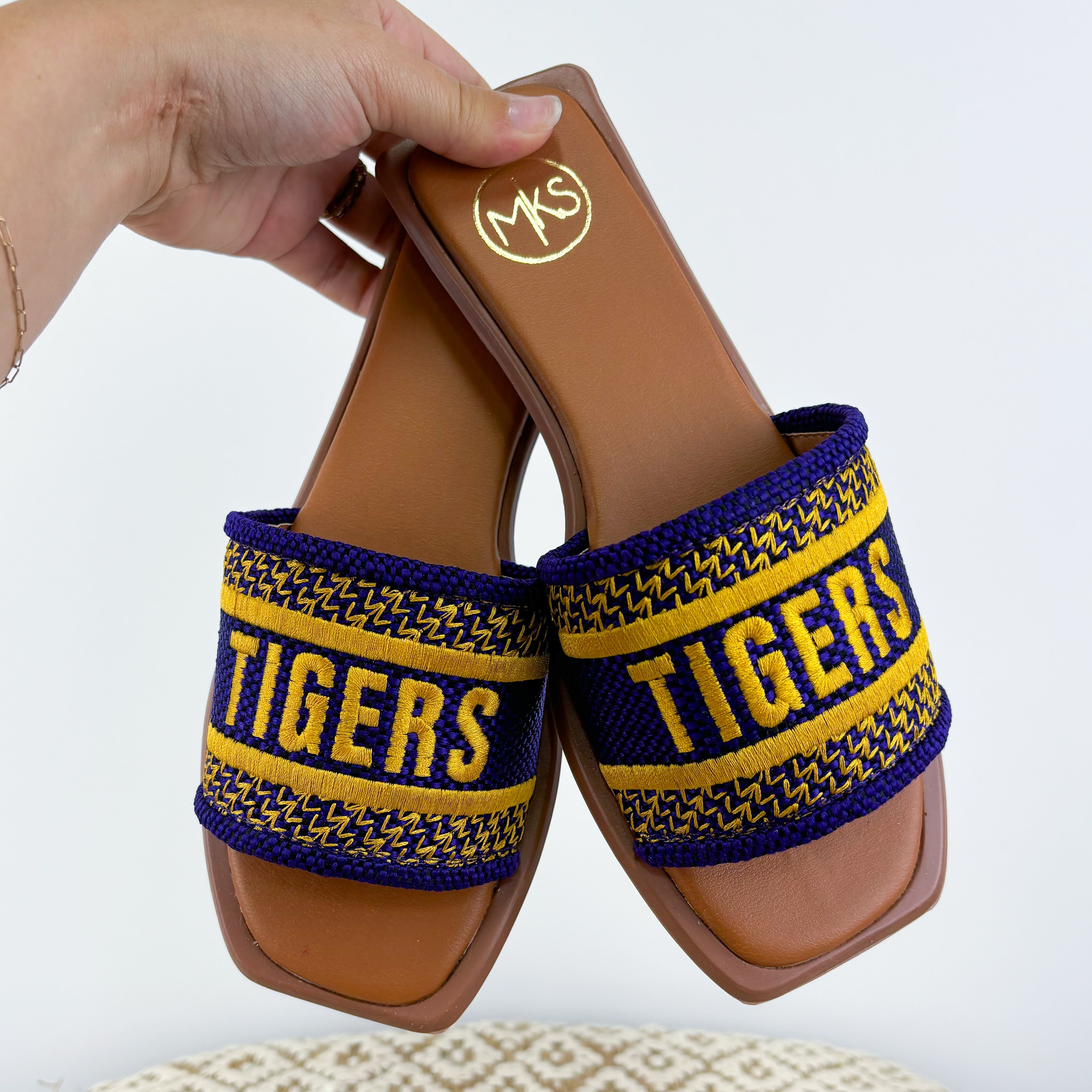 The Tiger Kick Sandal