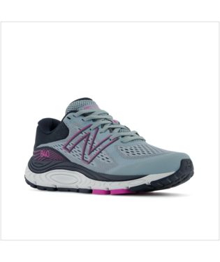 Women's 840v5 by New Balance