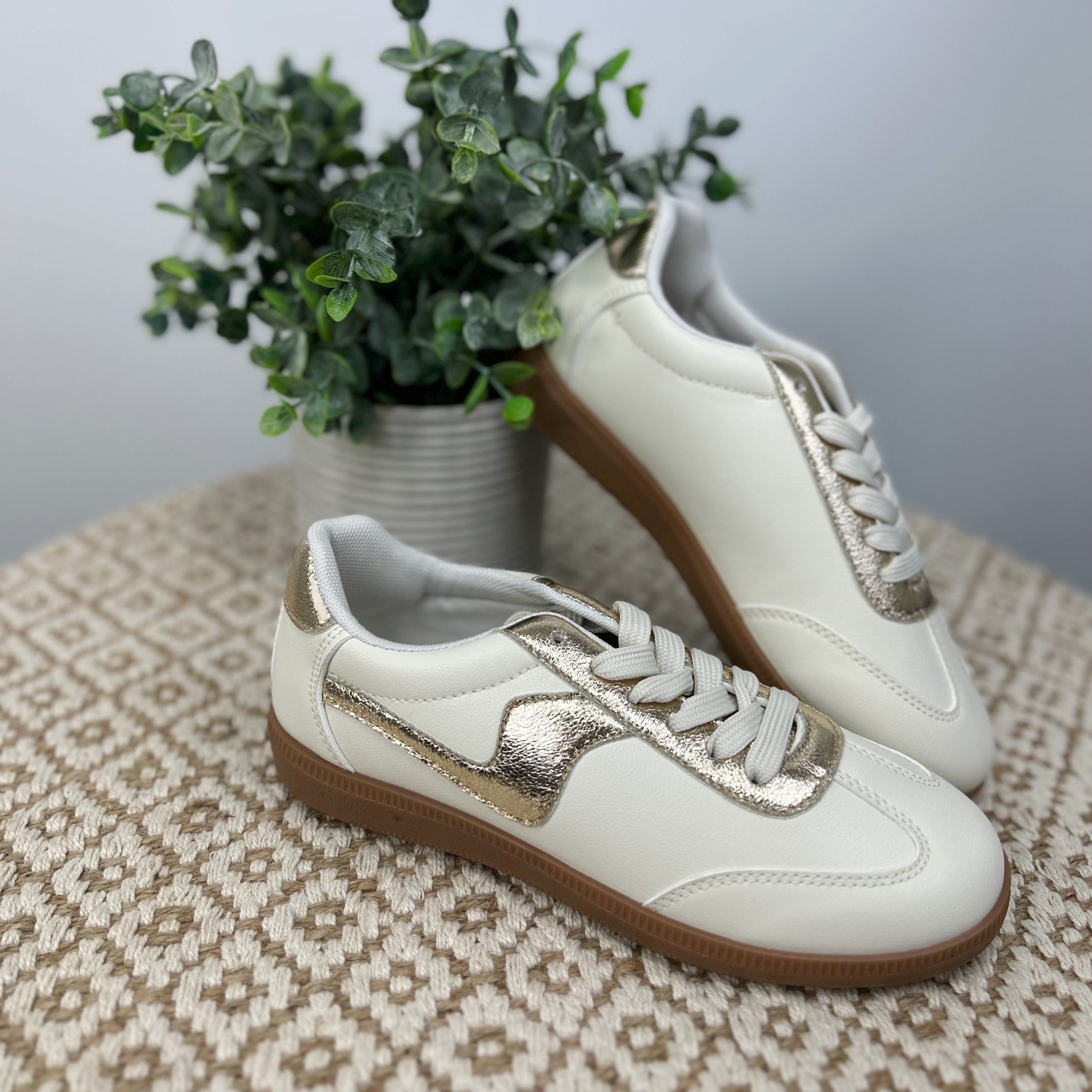 The Julia Sneaker